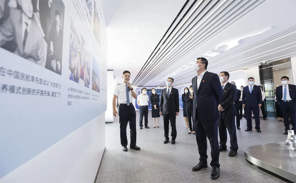 厦航空勤基地文化展厅亮相