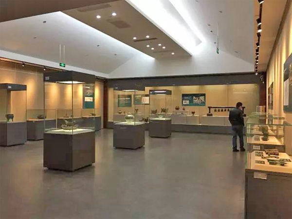 杭州博物馆青铜器展厅内景