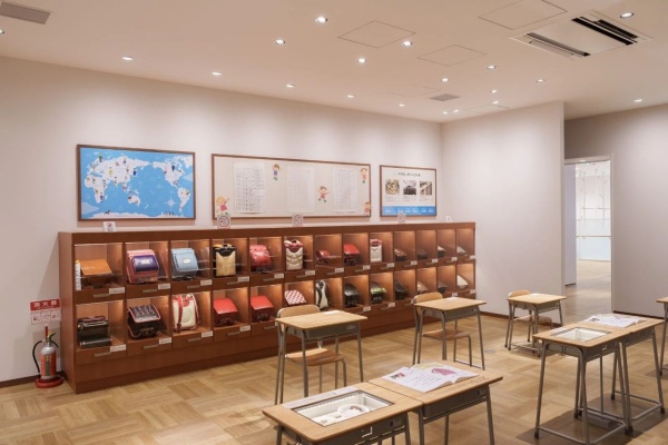 书包企业展厅设计案例赏析